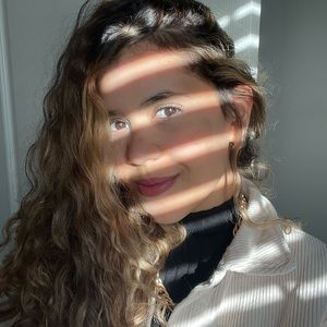 Meet your Posher, Rebeca